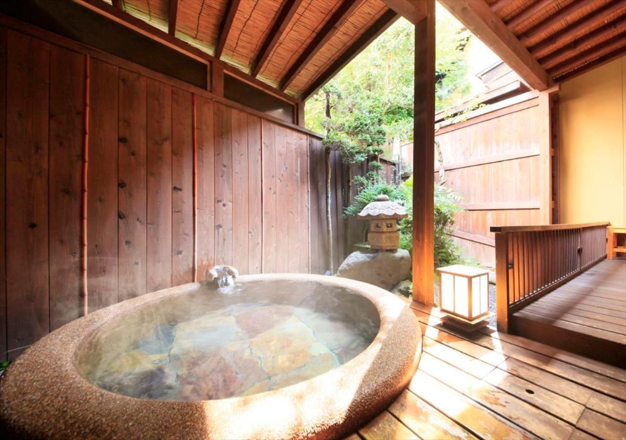 Saikatei Jidaiya Hotel Kaminoyama Buitenkant foto
